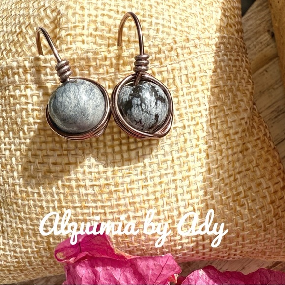 Alquimia snowflake obsidian Stone Earrings - Picture 1 of 1